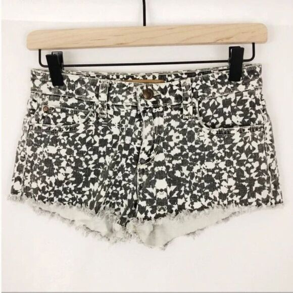 Joe’s Jeans Collector’s Edition Cheeky Shorts, Size 24 - Picture 1 of 4